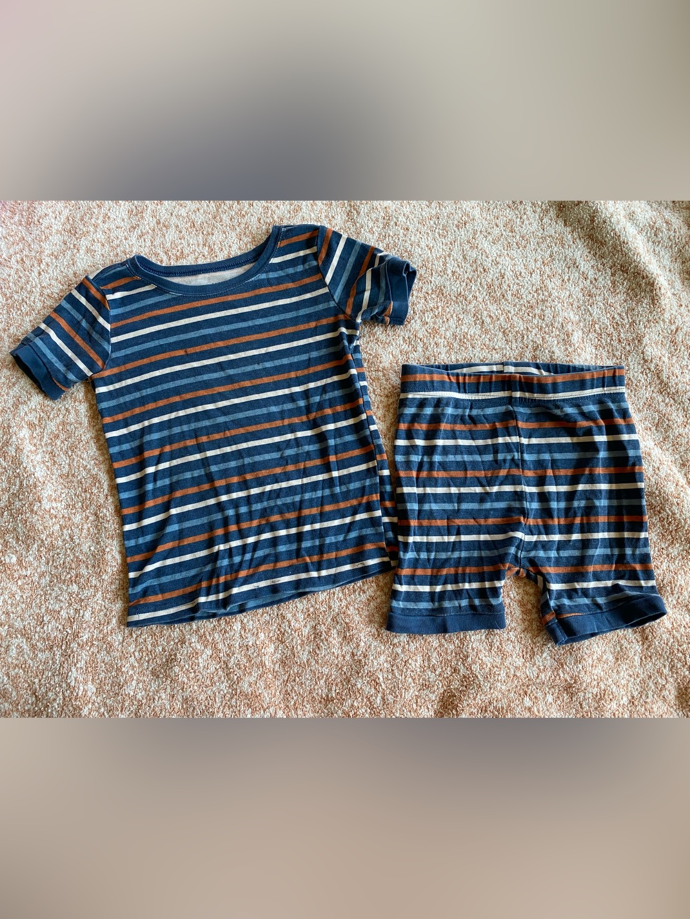 Old Navy boys Kids Short Sleeve Pajama Set in Navy and Brown Stripes